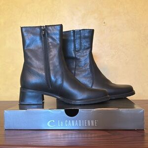 La Canadienne, Miki, black Leather, size 6M